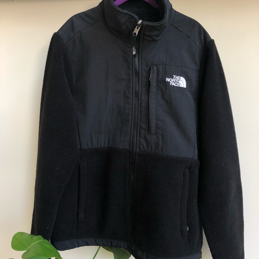 Women’s Black North Face Fleece